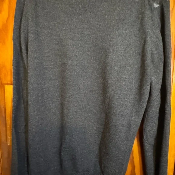 Banana Republic V-Neck Argyle Sweater - Dark Gray and Light Gray - Picture 3 of 3